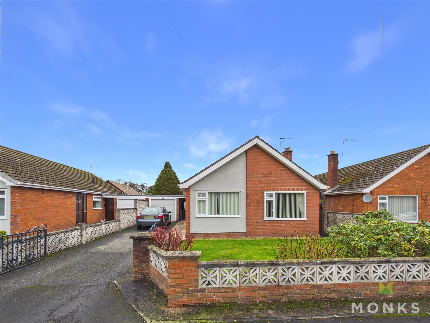 14 Trehowell Avenue, Chirk Bank, LL14 5EL For Sale